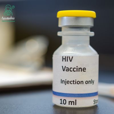 Vì sao cần có vắc xin phòng ngừa HIV?